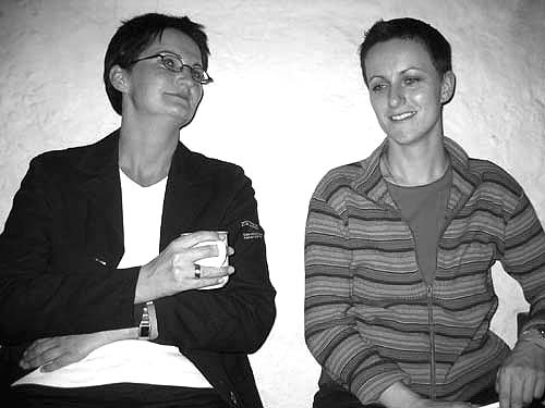 Annemarie Wiegele & Barbara Wandaller über Keine Sekunde