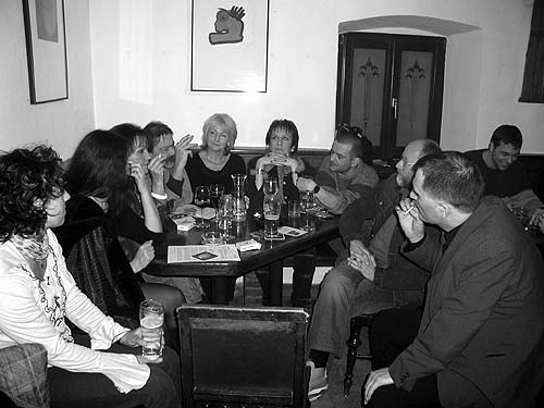 Marketa Skopalova, Elisabeth Faller, Helen Consolati, Peter Laminger, Margit Kohlweiß, Isabella Volk, Hans-Jörg Grim, Max Kohlweiß, Stephan Jank bei ruach